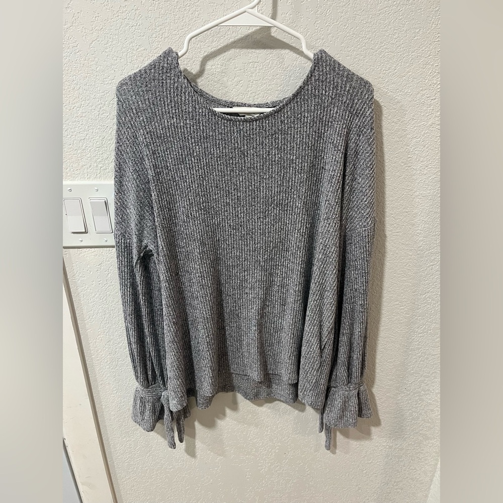Lucky Brand Gray Women's Sweater with bell sleeves